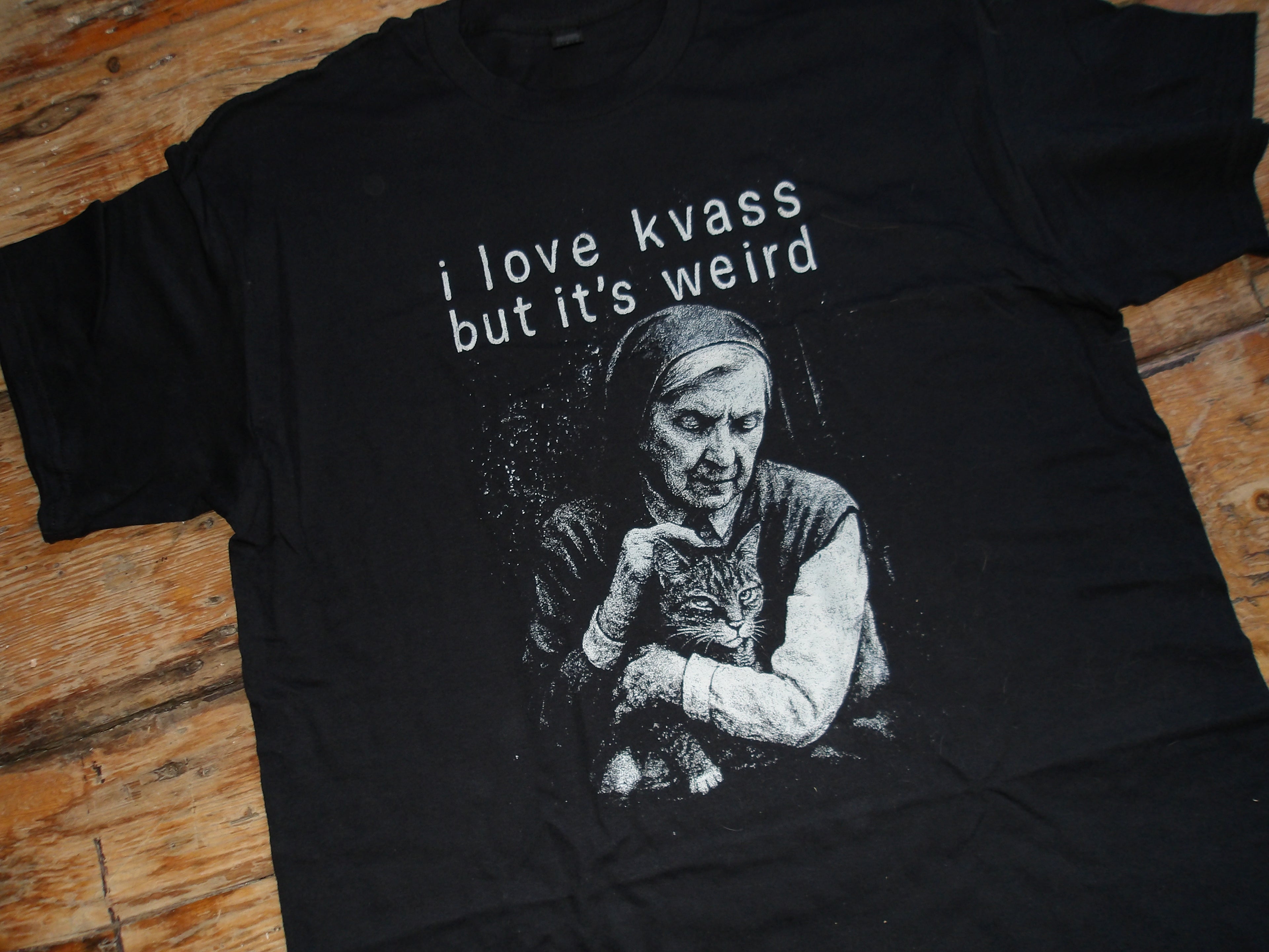 ‘I love kvass but it’s weird’ Unisex T-shirt